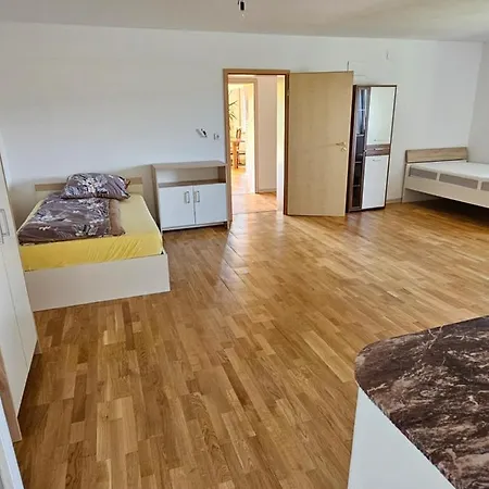 公寓 ⌂ Privatwohnung